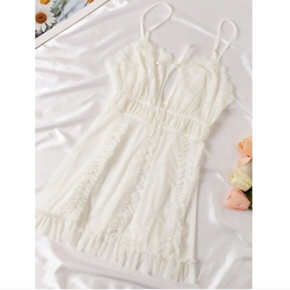 Lace Mesh Ruffled Front Split Tie-Front Sleepwear With Thong S - Picture 5 of 5